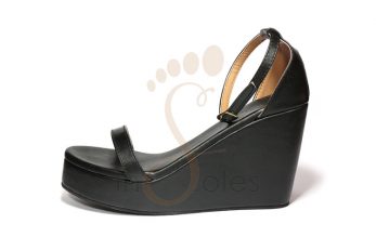 01-wedge-black-pic3